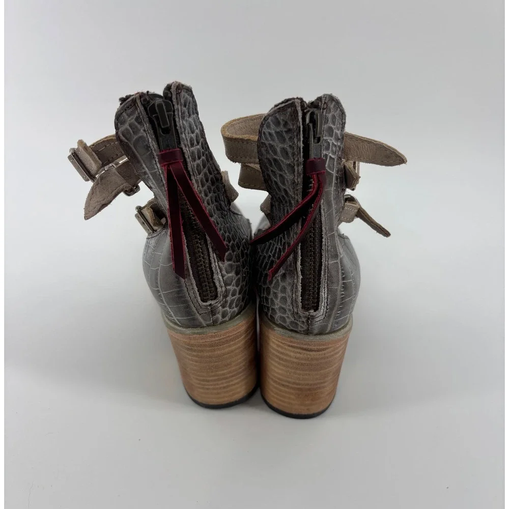 Freebird by Steven Randi Croc Embossed Leather Gray Ankle Strap Heels Size 8